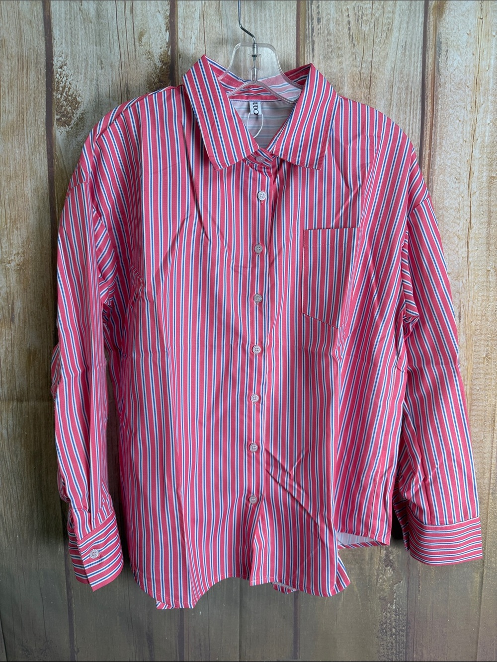 NWT UOOZEE Striped Button-Up Shirt in PINK, White and PinStripe Blue Size Large